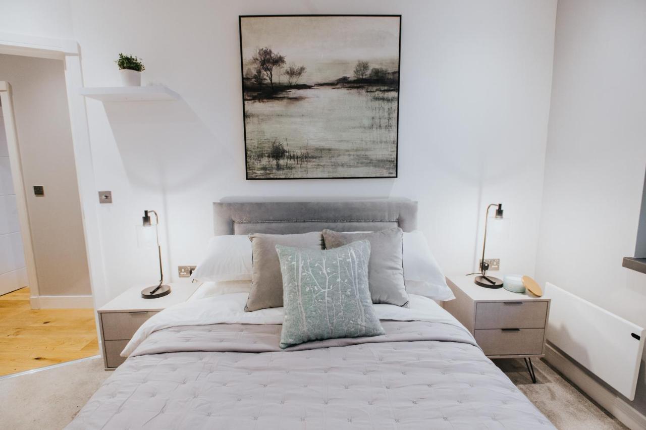 Circa17- Entire Apt, Free Parking, Gym, City Central & Free Netflix Bracknell Ngoại thất bức ảnh